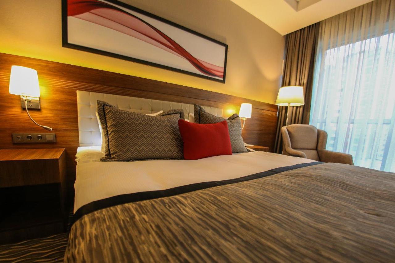 Ramada By Wyndham Nigde Hotel Buitenkant foto